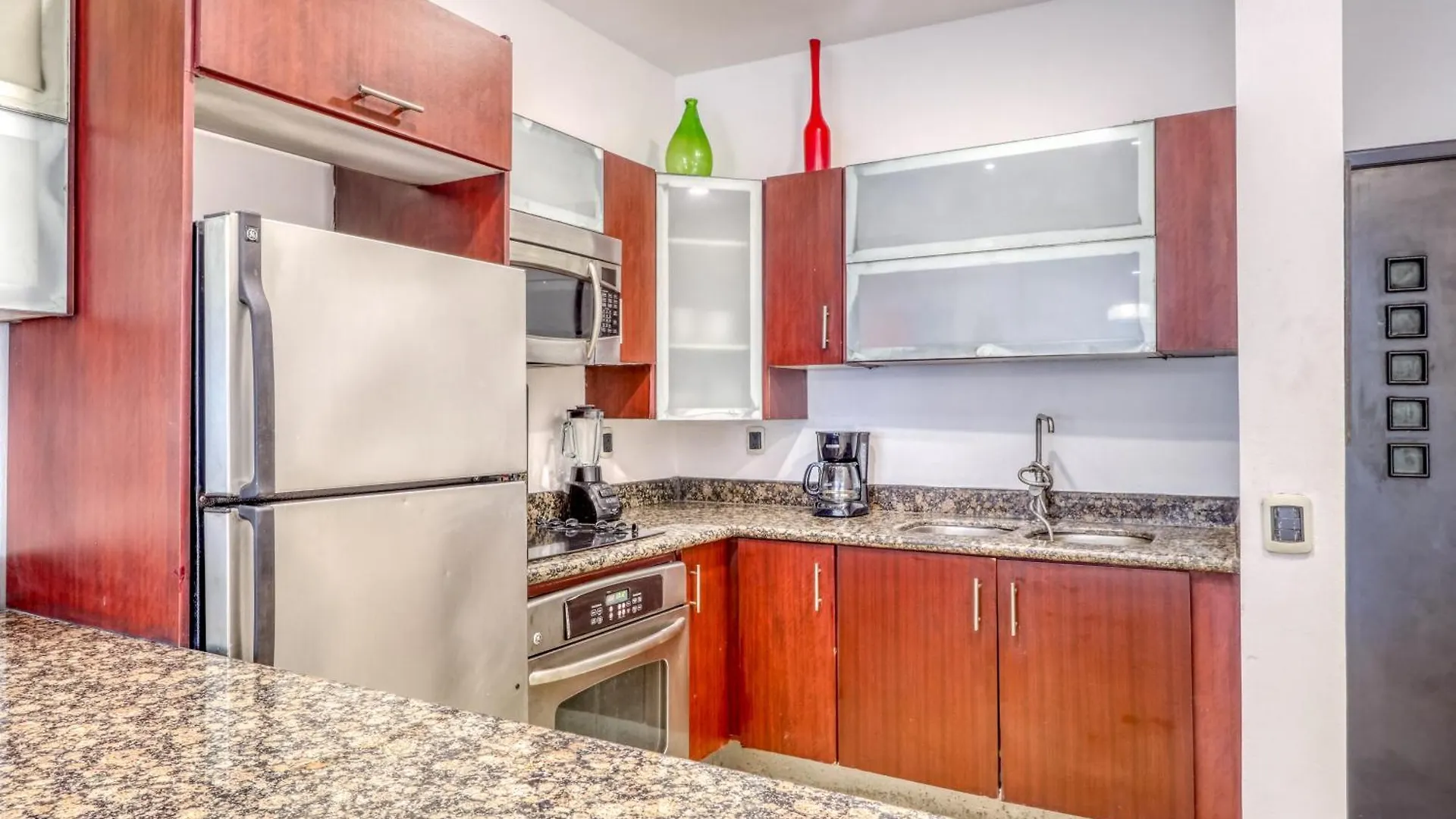 Residences El Faro, Surf 103 Playa del Carmen