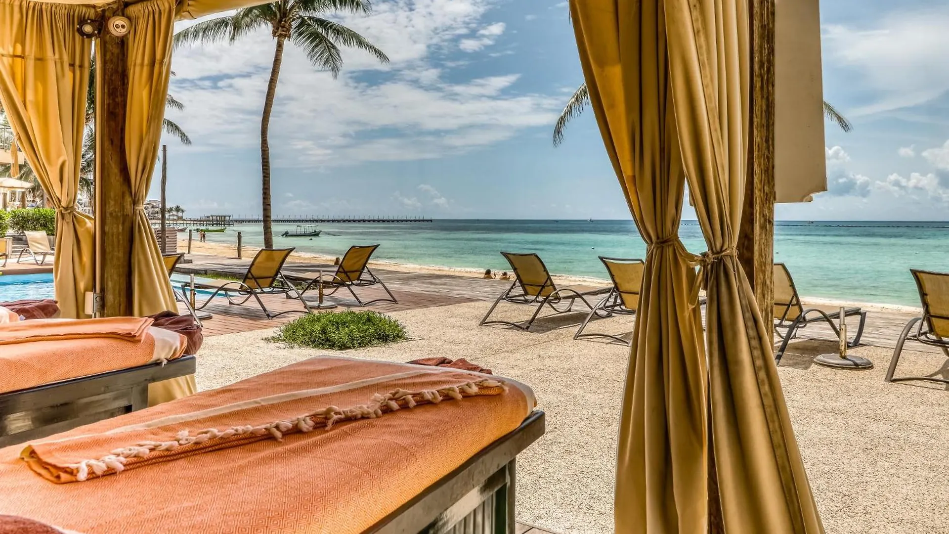 Residences El Faro, Surf 103 Playa del Carmen 0*,  Mexico